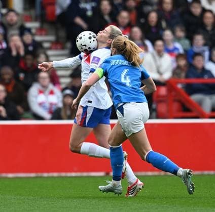 Alessia Russo of England and Glodis Viggosdottir of Iceland England Women v Iceland Women, 2027 FIFA Women s World Cup Qualifiers, Group C, Football, City Ground, Nottingham, UK - 07 Mar 2026Nottingham City Ground United Kingdom EDITORIAL USE ONLY No use with unauthorised audio, video, data, fixture lists, club league logos or live services. Online in-match use limited to 120 images, no video emulation. No use in betting, games or single club league player publications. Copyright: xAnnaxGowthorpe Shutterstockx 16720094ab