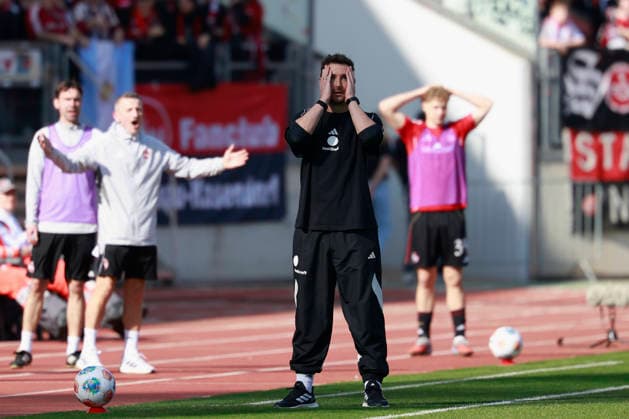 v.l.n.r.: Trainer Miroslav Klose (1.FC Nuernberg). Fussball 2. Bundesliga, 1. FC Nürnberg – Fortuna Düsseldorf im Max-Morlock-Stadion, Nürnberg, Deutschland, am 7. März 2026. in action during the 2. Bundesliga match between 1. FC Nürnberg and Fortuna Düsseldorf at the Max-Morlock-Stadion, Nuremberg, Germany, on March 7, 2026 DFL REGULATIONS PROHIBIT ANY USE OF PHOTOGRAPHS AS IMAGE SEQUENCES AND OR QUASI-VIDEO.
