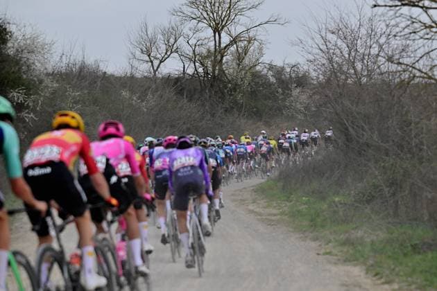 The pack of riders pictured in action during the men elite Strade Bianche one day cycling race, 203km from and to Siena, Italy on Saturday 07 March 2026. DIRKxWAEM  x166735968x