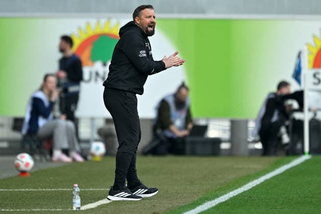 Paderborn, Home Deluxe Arena, 07.03.26, GER, Herren, 2.Bundesliga, Saison 2025-2026, SC Paderborn 07 - Eintracht Braunschweig Bild: Trainer Heiner BACKHAUS (Braunschweig) DFL regulations prohibit any use of photographs as image sequences and or quasi-video. NRW Deutschland
