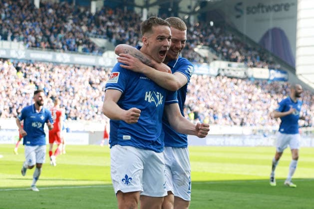 2026.03.07 xjfx 2.Bundesliga SV Darmstadt 98 - Holstein Kiel v.l., Niklas Schmidt (SV Darmstadt 98) und Kai Klefisch (SV Darmstadt 98) Torjubel, Goal celebration, celebrate the goal zum 2:0 (DFL DFB REGULATIONS PROHIBIT ANY USE OF PHOTOGRAPHS as IMAGE SEQUENCES and or QUASI-VIDEO)