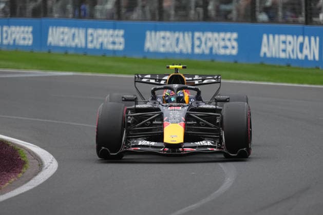 F1 Grand Prix Of Australia - Qualifying Isack Hadjar of France drives the (6) Oracle Red Bull Racing RB22 Red Bull Ford on track during qualifying ahead of the F1 Grand Prix of Australia at Albert Park Grand Prix Circuit in Melbourne, Australia, on March 7, 2026. Melbourne Australia  Copyright: xNorvikxAlaverdianx originalFilename:alaverdian-f1grandp260307_npjq8.jpg