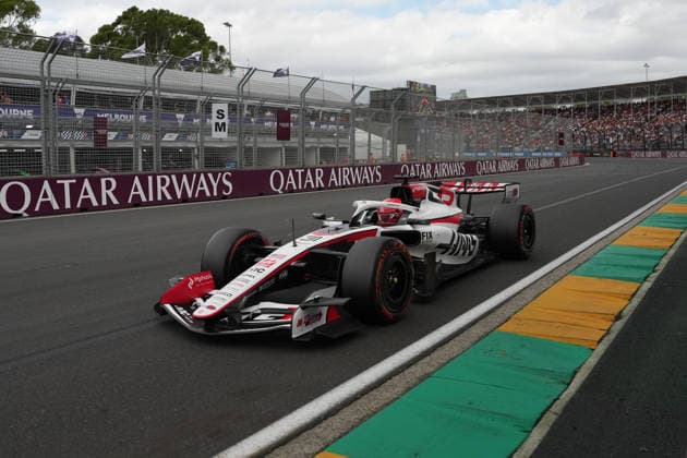 F1 Grand Prix Of Australia - Qualifying Esteban Ocon of France drives the (31) Haas F1 VF-26 Ferrari on track during qualifying ahead of the F1 Grand Prix of Australia at Albert Park Grand Prix Circuit in Melbourne, Australia, on March 7, 2026. Melbourne Australia  Copyright: xNorvikxAlaverdianx originalFilename:alaverdian-f1grandp260307_npYEe.jpg