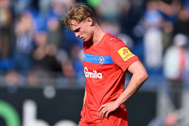 Kasper Davidsen (Holstein Kiel, 15) ist enttäuscht über die Niederlage GER, SV Darmstadt 98 vs. Holstein Kiel, Fussball 2. Bundesliga, 25. Spieltag, Saison 2025 2026, 07.03.2026. DFL regulations prohibit any use of photographs as image sequences and or quasi-video GER, SV Darmstadt 98 vs. Holstein Kiel, Fussball 2. Bundesliga, 25. Spieltag, Saison 2025 2026 Darmstadt