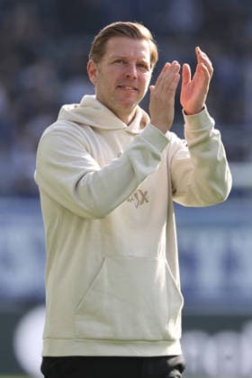 07.03.2026, xtvx, Fussball 2.Bundesliga, SV Darmstadt 98 - Holstein Kiel v.l. Trainer Florian Kohfeldt (SV Darmstadt 98) nach dem Spiel, after the match bedankt sich bei den Fans, applauds the fans (DFL DFB REGULATIONS PROHIBIT ANY USE OF PHOTOGRAPHS as IMAGE SEQUENCES and or QUASI-VIDEO) Darmstadt