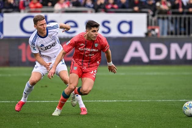 Adam Obert of Cagliari Calcio during Cagliari Calcio vs Como 1907, Italian soccer Serie A match in Cagliari, Italy, March 07 2026  Copyright: xLuigixCanu IPAxSportx xipa-agency.netx xx IPA_72510154 IPA_Agency_IPA72510154