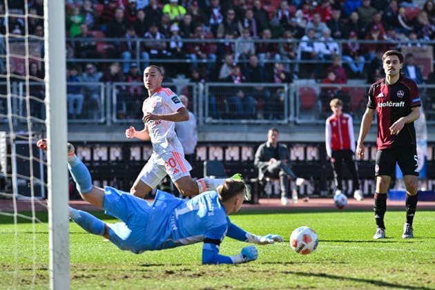 2. Bundesliga; 1. FC Nuremberg- Fortuna Düsseldorf; 07.03.2026 NUREMBERG, GERMANY - 07. MARCH: Marin LJUBICIC (Fortuna Düsseldorf 20) scheitert mit seinem Torschuss an Jan REICHERT (1. FC Nuremberg 1) während dem Match zwischen dem 1. FC Nürnberg und Fortuna Düsseldorf am 25. Spieltag der 2. Bundesliga im Max Morlock Stadion DFL REGULATIONS PROHIBIT ANY USE OF PHOTOGRAPHS AS IMAGE SEQUENCES AND OR QUASI-VIDEO