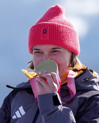 (260307) -- CORTINA D AMPEZZO, March 7, 2026 -- Anna-Lena Forster of Germany celebrates during awarding ceremony for the para alpine skiing women s downhill sitting match at the Milan-Cortina 2026 Paralympic Winter games, Winterspiele,Spiele, Summer games in Cortina D ampezzo, Italy, March 7, 2026. ) (SP)ITALY-CORTINA D AMPEZZO-PARALYMPIC WINTER GAMES-PARA ALPINE SKIING-WOMEN S DOWNHILL-SITTING WangxKaiyan 