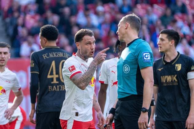 Deutschland: Bundesliga 2025 - 2026, 25. Spieltag - RB Leipzig vs FC Augsburg - Red Bull Arena (Leipzig): David Raum (RB Leipzig, 22)