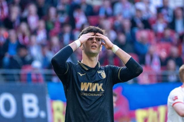 Deutschland: Bundesliga 2025 - 2026, 25. Spieltag - RB Leipzig vs FC Augsburg - Red Bull Arena (Leipzig): Rodrigo Ribeiro (FC Augsburg, 21)