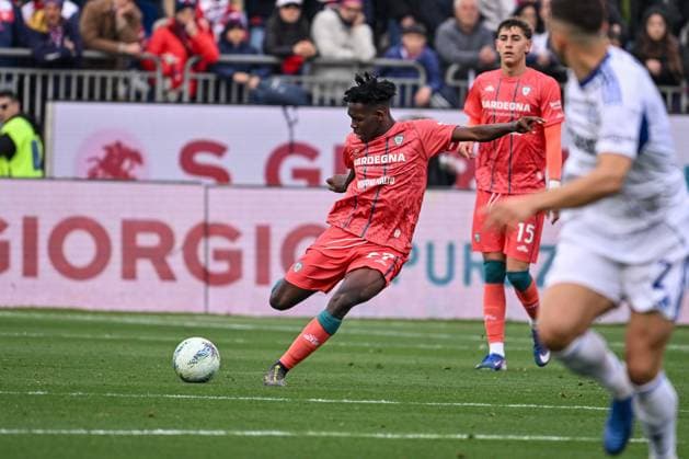Joseph Liteta of Cagliari Calcio during Cagliari Calcio vs Como 1907, Italian soccer Serie A match in Cagliari, Italy, March 07 2026  Copyright: xLuigixCanu IPAxSportx xipa-agency.netx xx IPA_72513007 IPA_Agency_IPA72513007