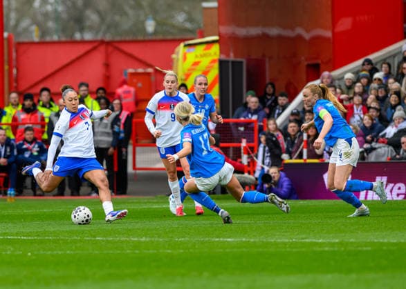 Lauren James (England) shoots for the goal with Hildur Antonsd—ttir (Iceland) defending during the Womens European World Cup Qualifier 2027 match between England Women and Iceland Women at the City Ground, Nottingham, England on 7 March 2026. Copyright: xMarkxDunnx 44650009