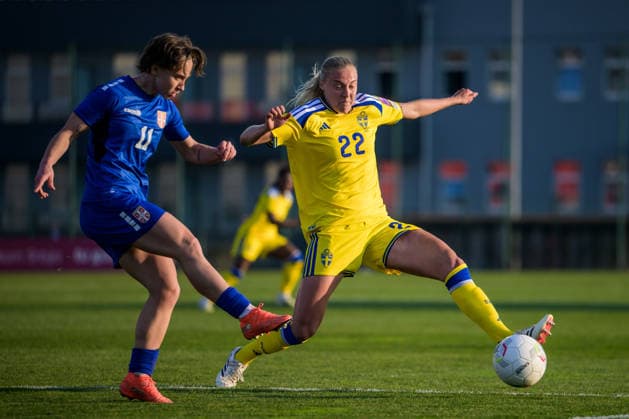 260307 Miljana Ivanovic of Serbia and Elma Junttila Nelhage of Sweden during the FIFA Women™s World Cup Qualifier football match between Serbia and Sweden on March 7, 2026 in Stara Pazova. Photo: Ludvig Thunman BILDBYRAN kod LT LT0784 fotboll football soccer fotball vm-kval kval fifa womens world cup qualifier qualifier serbien serbia sverige sweden dam bbeng Copyright: LUDVIGxTHUNMAN BB260307LT073