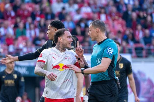 Deutschland: Bundesliga 2025 - 2026, 25. Spieltag - RB Leipzig vs FC Augsburg - Red Bull Arena (Leipzig): David Raum (RB Leipzig, 22)