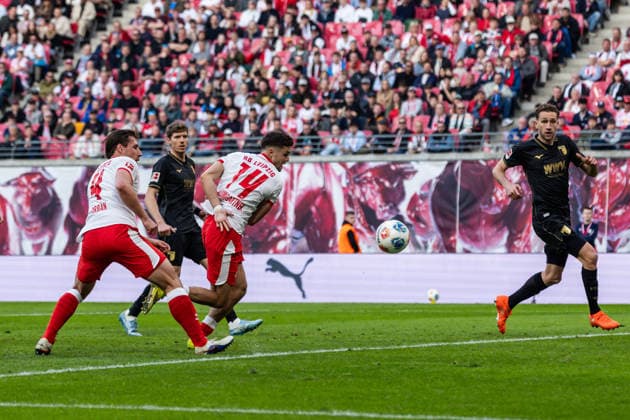 GER, Bundesliga, RB Leipzig - FC Augsburg. 07.03.2026, Red Bull Arena, Leipzig, GER, Bundesliga, RB Leipzig - FC Augsburg. Christoph Baumgartner (RB Leipzig 14) Einzelaktion Aktion Â
