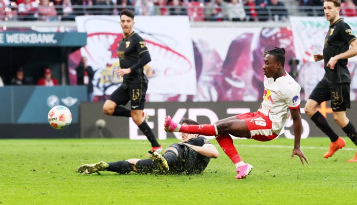 RB Leipzig - Augsburg Bundesliga Leipzig, 07.03.2026, Red Bull Arena, Fußball, 1.Bundesliga, 25.Spieltag , RB Leipzig vs. FC Augsburg , Im Bild: Tor für RB Leipzig. Yan Diomande (49, RB Leipzig) trifft zum Ausgleich. , Nur zur redaktionellen Nutzung. Only editorial use. , DFL DFB regulations prohibit any use of photographs as image sequences and or quasi-video. ,