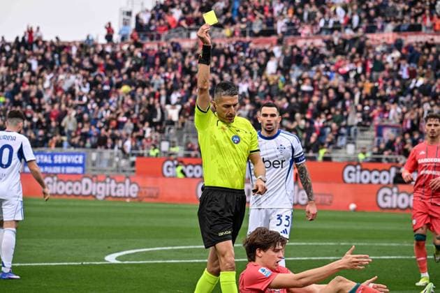 CALCIO - Serie A - Cagliari Calcio vs Como 1907 Livio Marinelli, Arbitro, Referee, Marco Palestra of Cagliari Calcio, during Cagliari Calcio vs Como 1907, Italian soccer Serie A match in Cagliari, Italy, March 07 2026 Cagliari Italy  Copyright: xIPAxSport ABACAx