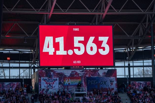 Deutschland: Bundesliga 2025 - 2026, 25. Spieltag - RB Leipzig vs FC Augsburg - Red Bull Arena (Leipzig): Zuschauerzahl