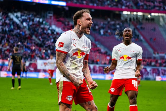 David Raum (RB Leipzig, 22) Jubel, Torjubel, jubelt ueber Tor zum 2:1, RB Leipzig vs. FC Augsburg, Fussball, 1. Bundesliga, 25. Spieltag, Saison 2025 2026, 07.03.2026,¨ DFL REGULATIONS PROHIBIT ANY USE OF PHOTOGRAPHS AS IMAGE SEQUENCES AND OR QUASI-VIDEO,¨ RB Leipzig vs. FC Augsburg, Fussball, 1. Bundesliga, 25. Spieltag, Saison 2025 2026, 07.03.2026 Leipzig