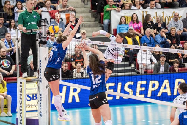 Esther Spoeler (USC Muenster, 03) vs. Eleanor Holthaus (Allianz MTV Stuttgart, 08) GER, Allianz MTV Stuttgart - USC Muenster, Volleyball Bundesliga, VBL, Spielzeit 2025 2026, 07.03.2026 GER, Allianz MTV Stuttgart - USC Muenster, Volleyball Bundesliga, VBL, Spielzeit 2025 2026, 07.03.2026 Stuttgart Copyright: xSandyxDinkelackerx EP_SDR
