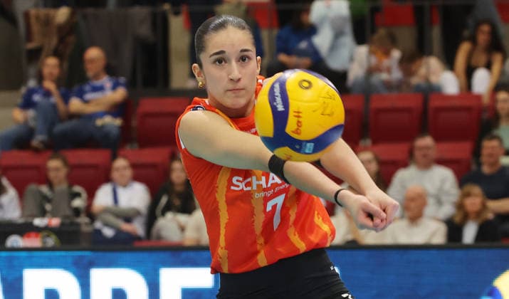 Stuttgart , Bundesliga Volleyball Allianz MTV Stuttgart vs. USC Münster , Fabiana Mottis ( Stgt )