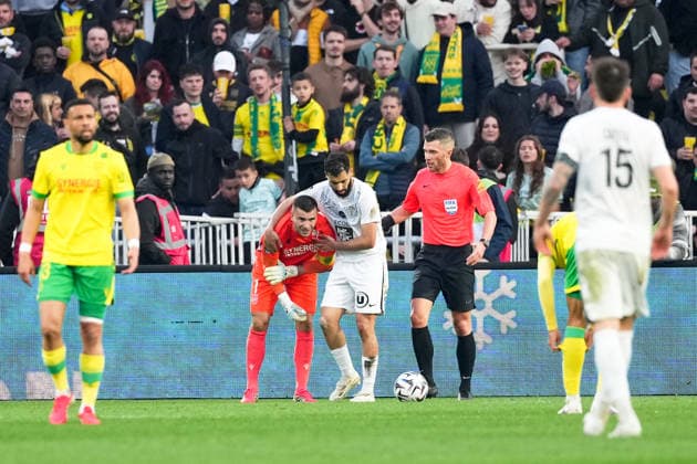 FC Nantes v Angers SCO - Ligue 1 McDonald s 2025 2026 01 Anthony LOPES (fcn) - 07 Amine SBAI (sco) - Willy DELAJOD (ARBITRE) during the Ligue 1 McDonald s match between Nantes and Angers at Stade de la Beaujoire on March 8, 2026 in Nantes, France. Nantes France  Copyright: xFEPx 776348311