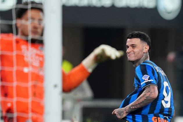 Atalanta™s Gianluca Scamacca celebrates after scoring 2-2 during the Serie A soccer match between Atalanta and Udinese at the New Balance Arena in Bergamo , north Italy - Saturday , March 07 , 2026. - Soccer .  Copyright: xSpada LaPressex