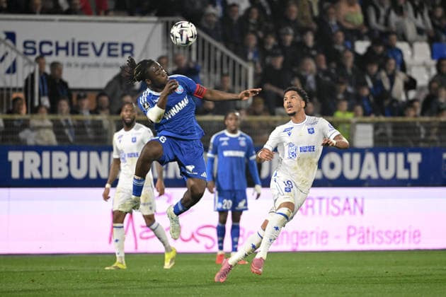 AJ Auxerre v RC Strasbourg Alsace - Ligue 1 McDonald s 2025 2026 06 Ismael DOUKOURE (rcsa) - 19 Danny NAMASO (aja) during the Ligue 1 McDonald s match between AJ Auxerre and RC Strasbourg Alsace at Stade Abbe Deschamps on March 7, 2026 in Auxerre, France. Auxerre France  Copyright: xFEPx 776348310