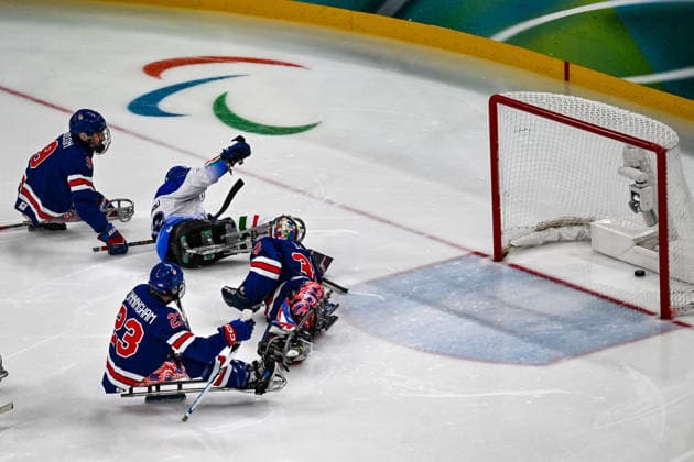 Italy s Depaoli Christoph score a goal during Paralympic Winter games, Winterspiele,Spiele, Summer games MILANO-CORTINA 2026 - Para Ice hockey, Eishockey - Italy vs USA, Olympic Winter Games Milano-Cortina 2026 in Milano, Italy, March 07 2026  Copyright: xAlessioxMarini IPAxSportx xipa-agency.netx xx IPA_72528597 IPA_Agency_IPA72528597