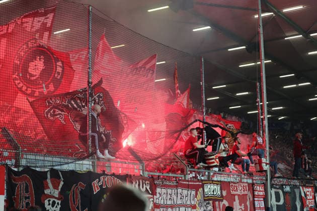 07.03.2026, xrekx, Fussball 2.Bundesliga, VfL Bochum - 1.FC Kaiserslautern v.l. FCK Fans ,Stimmung, Schals, Trikot, Fahne, Banner, Ultras, Zuschauer, Besucher, Choreo, Choreografie, atmosphere, spectators, Visitors Pyrotechnik, Pyrofackel, Bengalo, Bengalfeuer, Fankultur, Ultras, Stadionpyrotechnik, Choreografie mit Pyro, Fanblock, (DFL DFB REGULATIONS PROHIBIT ANY USE OF PHOTOGRAPHS as IMAGE SEQUENCES and or QUASI-VIDEO) Bochum