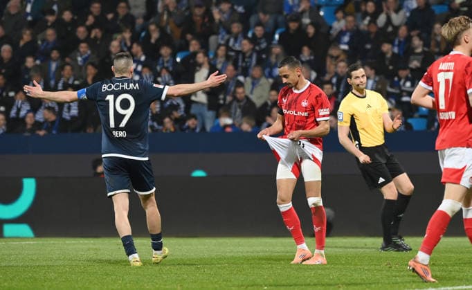 Matus Bero (VfL Bochum), Kenny Prince Redondo (1. FC Kaiserslautern), v.li. 07.03.2026, Fussball 2. Bundesliga, Saison 2025 2026, 25. Spieltag, VfL Bochum - 1. FC Kaiserslautern DFL regulations prohibit any use of photographs as image sequences and or quasi-video Bochum Vonovia Ruhrstadion Nordrhein Westfalen Deutschland