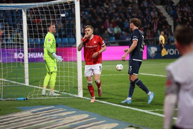 07.03.2026, xrekx, Fussball 2.Bundesliga, VfL Bochum - 1.FC Kaiserslautern v.l. Torjubel nach dem Tor zum celebrating the goal celebrate 1:1 durch Norman Bassette (1.FC Kaiserslautern) Timo Horn (VfL Bochum) (DFL DFB REGULATIONS PROHIBIT ANY USE OF PHOTOGRAPHS as IMAGE SEQUENCES and or QUASI-VIDEO) Bochum