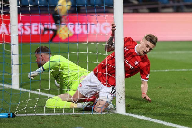 07.03.2026, xrekx, Fussball 2.Bundesliga, VfL Bochum - 1.FC Kaiserslautern v.l. Torjubel nach dem Tor zum celebrating the goal celebrate 1:1 durch Norman Bassette (1.FC Kaiserslautern) Timo Horn (VfL Bochum) (DFL DFB REGULATIONS PROHIBIT ANY USE OF PHOTOGRAPHS as IMAGE SEQUENCES and or QUASI-VIDEO) Bochum