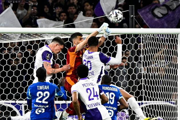 FOOTBALL : Toulouse vs OM - 25eme Journee de Ligue1 McDonald S - Toulouse - 07 03 2026 Geronimo Rulli (om) Toulouse  Copyright: xThierryxBretonx