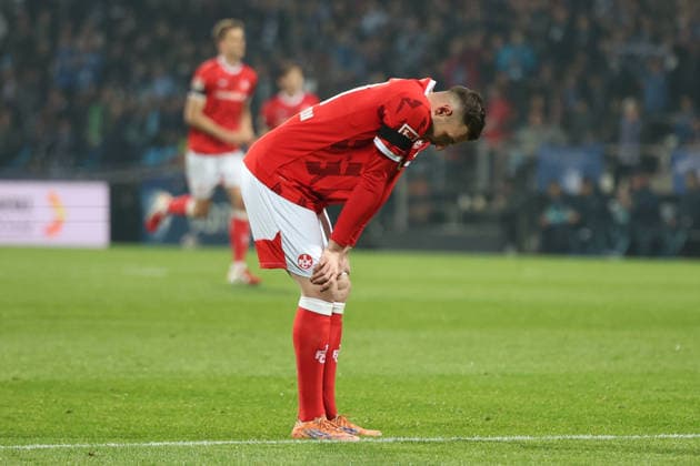 07.03.2026, xrekx, Fussball 2.Bundesliga, VfL Bochum - 1.FC Kaiserslautern v.l. Luca Sirch (1.FC Kaiserslautern) enttaeuscht, enttäuscht, schaut enttaeuscht, traurig, frustriert, niedergeschlagen, disappointed, sad, frustrated (DFL DFB REGULATIONS PROHIBIT ANY USE OF PHOTOGRAPHS as IMAGE SEQUENCES and or QUASI-VIDEO) Bochum