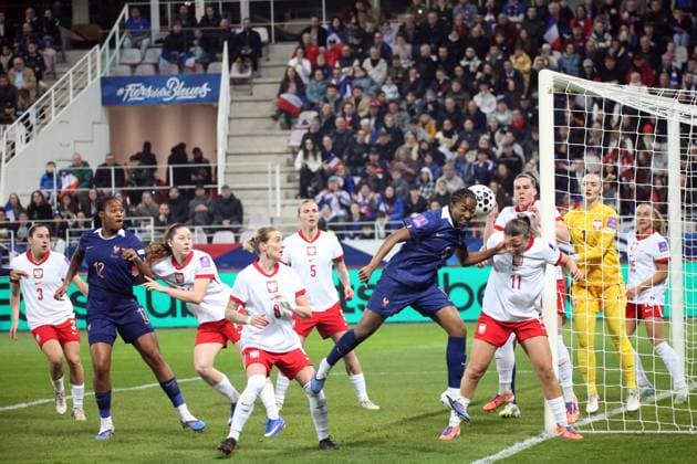 football, éliminatoire de la coupe du monde féminine 2027, j2, france - pologne NICOLAS GOISQUE MAXPPP - 07 03 2026, 21h10, stade gaston gérard de dijon , football, éliminatoire de la coupe du monde féminine 2027, 2ème journée, france - pologne, situation chaude sur le but polonais sur corner Dijon, France, march 7th 2026 Football, Women s World Cup 2027 qualifier, Matchday 2, France vs. Poland  Copyright: xMAXPPPxNICOLASxGOISQUEx GSQ202603071451 GSQ202603071451