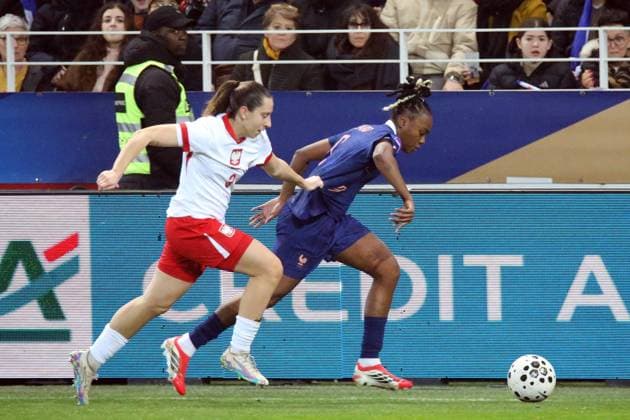 football, éliminatoire de la coupe du monde féminine 2027, j2, france - pologne NICOLAS GOISQUE MAXPPP - 07 03 2026, 21h10, stade gaston gérard de dijon , football, éliminatoire de la coupe du monde féminine 2027, 2ème journée, france - pologne, elvine malard en débordement Dijon, France, march 7th 2026 Football, Women s World Cup 2027 qualifier, Matchday 2, France vs. Poland  Copyright: xMAXPPPxNICOLASxGOISQUEx GSQ202603071463 GSQ202603071463