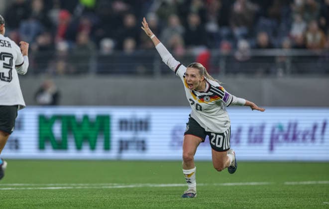 iNOR, Stavanger, Norwegen vs Deutschland, Länderspiel, Fussball, FIFA, Spielzeit 2026 2027, WM-Qualifikation, Viking-Stadion, 2. Spieltag im Bild: Elisa Senß (Deutschland Frauen 20) erzielt das 1:0, Tor, Jubel und Freude, Emotionen, mal, Schrei DFB DFL REGULATIONS PROHIBIT ANY USE OF PHOTOGRAPHS AS IMAGE SEQUENCES AND OR QUASI-VIDEO, 07.03.2026 Copyright: HMBxMedia HendrikxHamelau