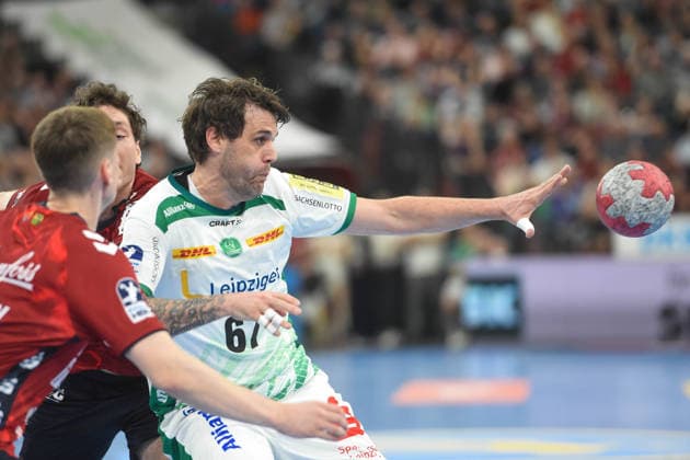 Handball I Herren I Saison 2025-2026 I Bundesliga I 24. Spieltag I SG Flensburg-Handewitt - SC DHfK Leipzig I 07.03.2026 von links Domen Novak (63, SG Flensburg-Handewitt), Dean Bombac (67, SC DHfK Leipzig) Copyright: xLobeca JanxKirschnerx
