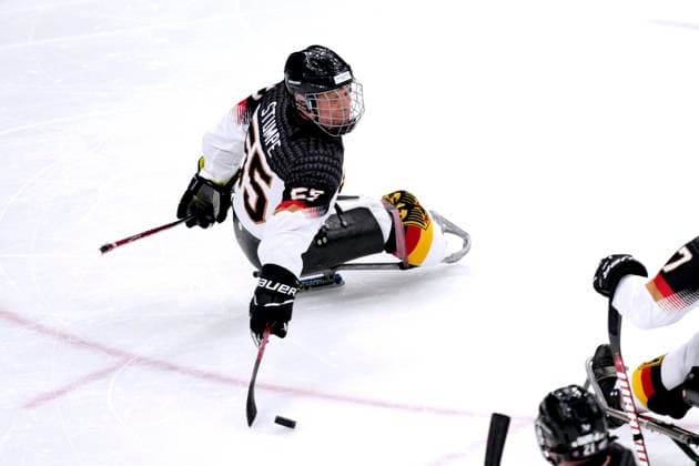 STUMPE Sven Team GER Eishockey Vorrundenspiel GER - China 0 : 12 Paralympische Winterspiele 2026 Cortina - Milano am 07.03.2026 in Mailand *** STUMPE Sven Team GER ice hockey preliminary round match GER China 0 12 Paralympic Winter Games 2026 Cortina Milano on 07 03 2026 in Milan Copyright: xLacixPerenyix