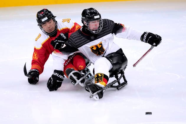 SCHRADER Felix Team GER Eishockey Vorrundenspiel GER - China 0 : 12 Paralympische Winterspiele 2026 Cortina - Milano am 07.03.2026 in Mailand *** SCHRADER Felix Team GER ice hockey preliminary round match GER China 0 12 Paralympic Winter Games 2026 Cortina Milano on 07 03 2026 in Milan Copyright: xLacixPerenyix