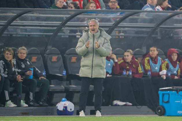 Stavanger, Norwegen: 07. März 2026: UEFA Frauen WM-Qualifikationsspiel - Norwegen Frauen vs. Deutschland Frauen Im Bild: Bundestrainer Christian Wück Wueck (Deutschland) mit starker Mimik Copyright: HMBxMedia MadeleinexFantini