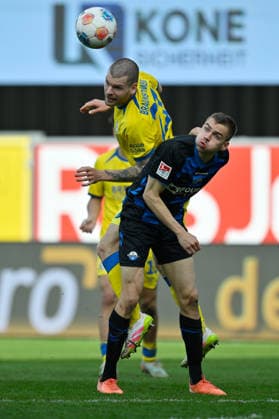 Paderborn, Home Deluxe Arena, 07.03.26, GER, Herren, 2.Bundesliga, Saison 2025-2026, SC Paderborn 07 - Eintracht Braunschweig Bild: v.li. im Zweikampf Kevin EHLERS (Braunschweig) und Filip BILBIJA (Paderborn) DFL regulations prohibit any use of photographs as image sequences and or quasi-video. NRW Deutschland