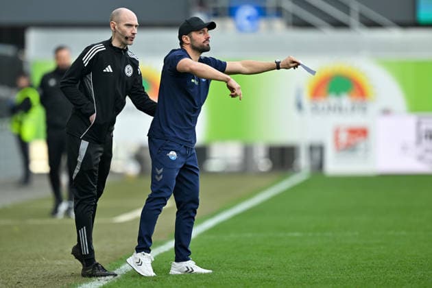 Paderborn, Home Deluxe Arena, 07.03.26, GER, Herren, 2.Bundesliga, Saison 2025-2026, SC Paderborn 07 - Eintracht Braunschweig Bild: Trainer Ralf KETTEMANN (Paderborn) DFL regulations prohibit any use of photographs as image sequences and or quasi-video. NRW Deutschland