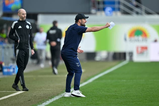 Paderborn, Home Deluxe Arena, 07.03.26, GER, Herren, 2.Bundesliga, Saison 2025-2026, SC Paderborn 07 - Eintracht Braunschweig Bild: Trainer Ralf KETTEMANN (Paderborn) DFL regulations prohibit any use of photographs as image sequences and or quasi-video. NRW Deutschland
