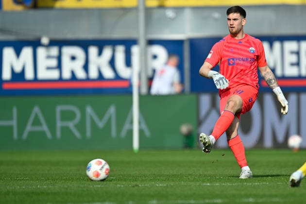 Paderborn, Home Deluxe Arena, 07.03.26, GER, Herren, 2.Bundesliga, Saison 2025-2026, SC Paderborn 07 - Eintracht Braunschweig Bild: Torwart Dennis SEIMEN (Paderborn) DFL regulations prohibit any use of photographs as image sequences and or quasi-video. NRW Deutschland