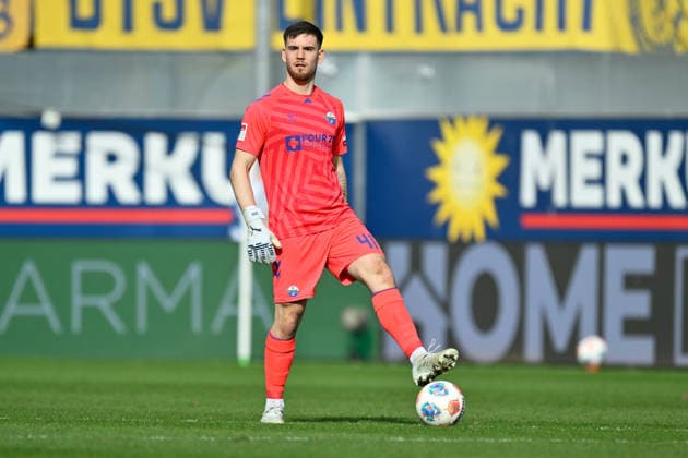 Paderborn, Home Deluxe Arena, 07.03.26, GER, Herren, 2.Bundesliga, Saison 2025-2026, SC Paderborn 07 - Eintracht Braunschweig Bild: Torwart Dennis SEIMEN (Paderborn) DFL regulations prohibit any use of photographs as image sequences and or quasi-video. NRW Deutschland