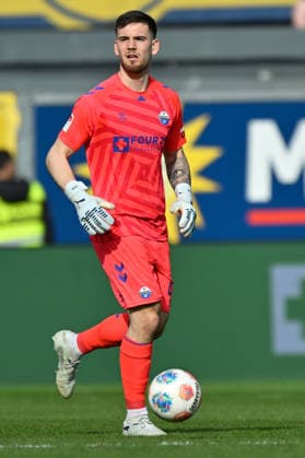 Paderborn, Home Deluxe Arena, 07.03.26, GER, Herren, 2.Bundesliga, Saison 2025-2026, SC Paderborn 07 - Eintracht Braunschweig Bild: Torwart Dennis SEIMEN (Paderborn) DFL regulations prohibit any use of photographs as image sequences and or quasi-video. NRW Deutschland