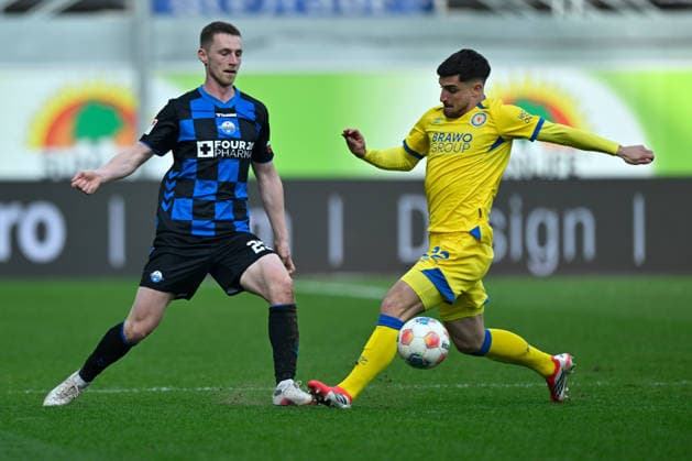 Paderborn, Home Deluxe Arena, 07.03.26, GER, Herren, 2.Bundesliga, Saison 2025-2026, SC Paderborn 07 - Eintracht Braunschweig Bild: v.li. im Zweikampf Tjark SCHELLER (Paderborn) und Fabio DI MICHELE SANCHEZ (Braunschweig) DFL regulations prohibit any use of photographs as image sequences and or quasi-video. NRW Deutschland