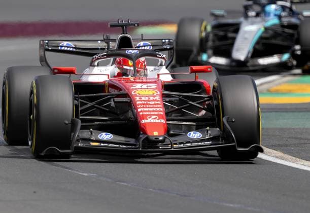 MELBOURNE - Charles Leclerc (Ferrari) and George Russell (Mercedes) during the race at Albert Park Circuit in the lead-up to the Australian Grand Prix. SANDER KONING ANP xVIxANPxSportx xxANPxIVx 552738004 originalFilename: 552738004.jpg